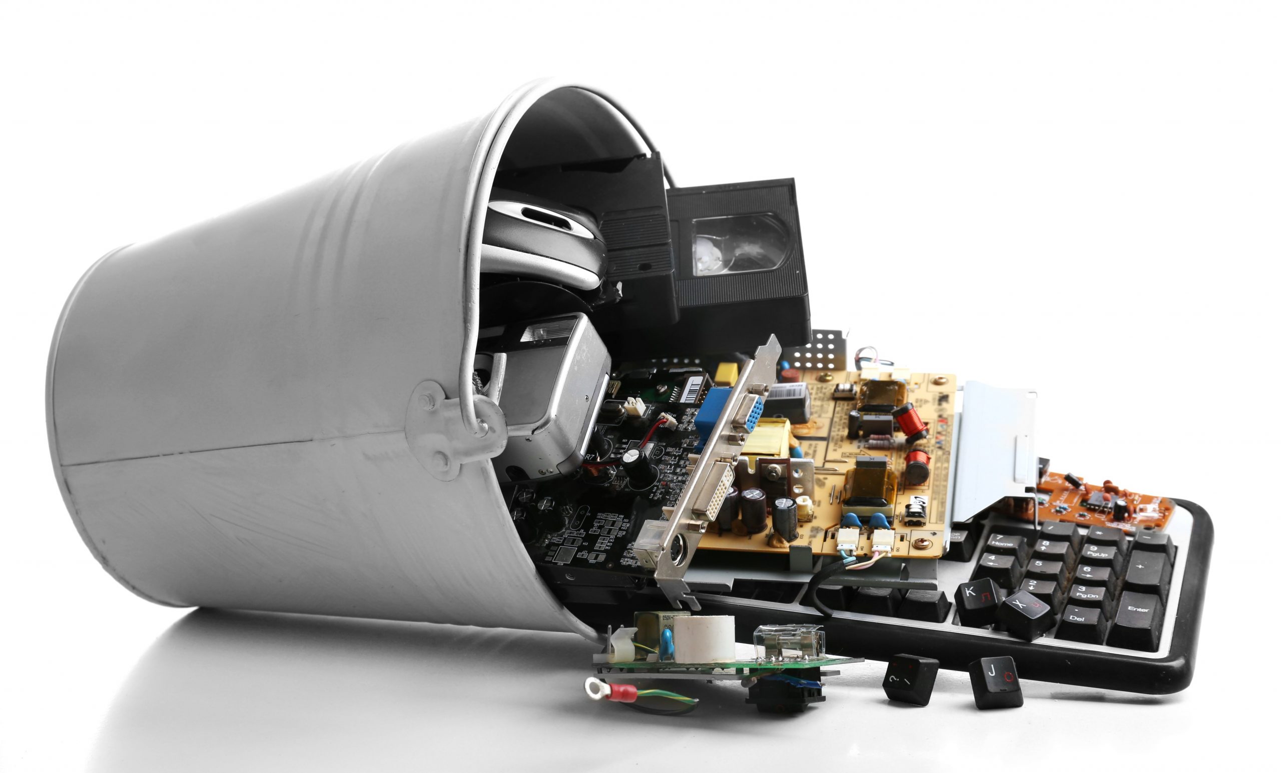 Cloud Storage Can offer Complete Data Backup  and Electronic Waste Restore Solution