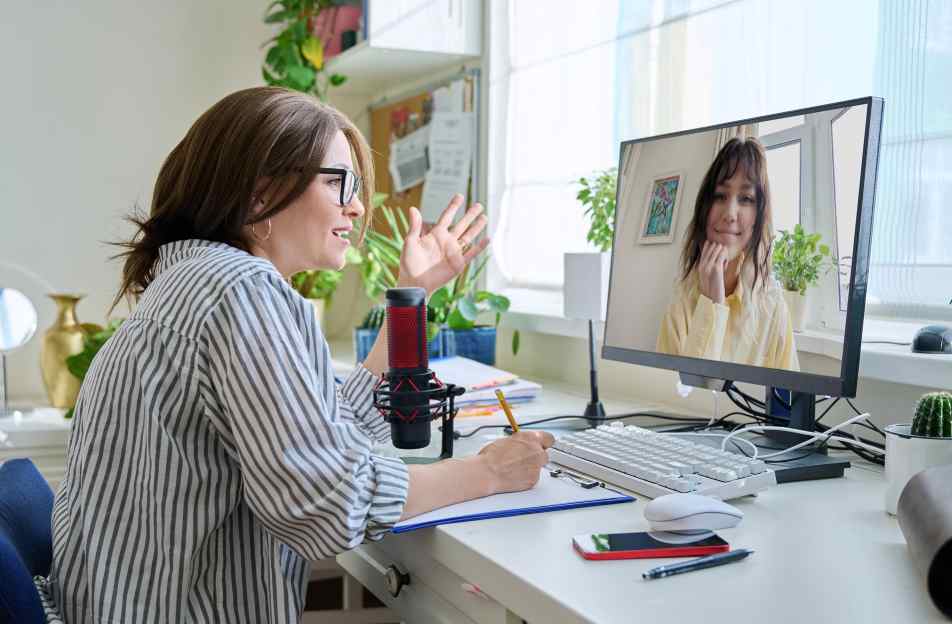Why UK Businesses Outsource VA Work to Vassistme for Better Business Support